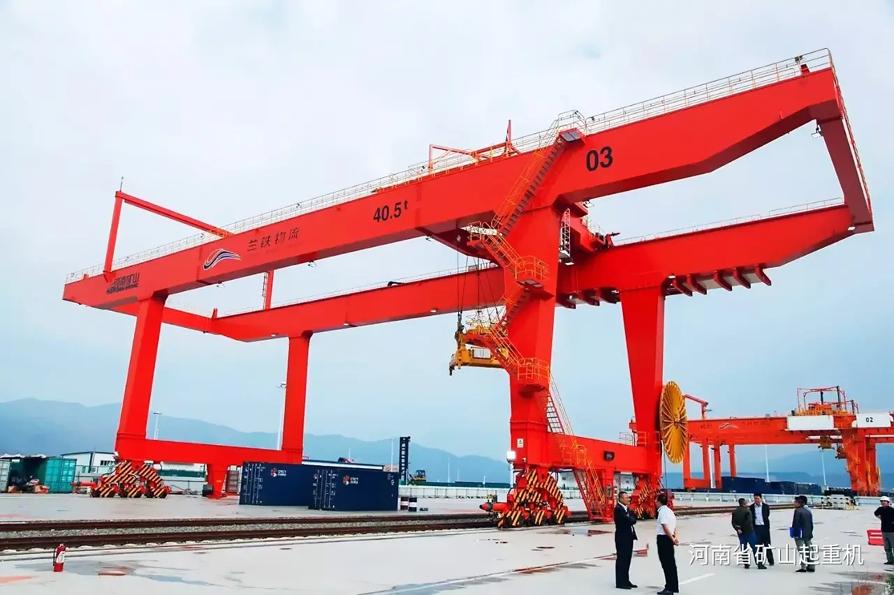 High Technique Cabin Control Double Beams or Girders Rail Mobile Container Gantry crane